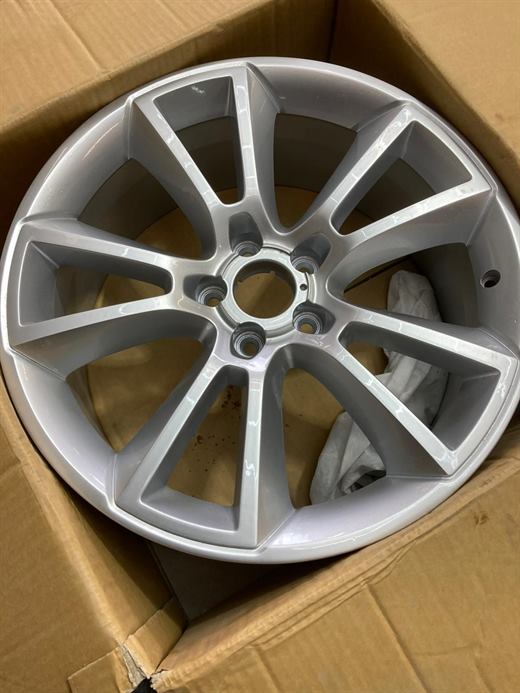 Alloy wheel in stock, photo 24